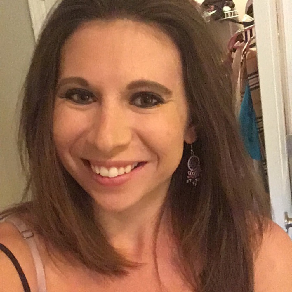 Meet your Posher, Lisa